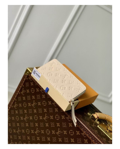LV Zippy   Wallet