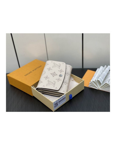LV Compact  Wallet