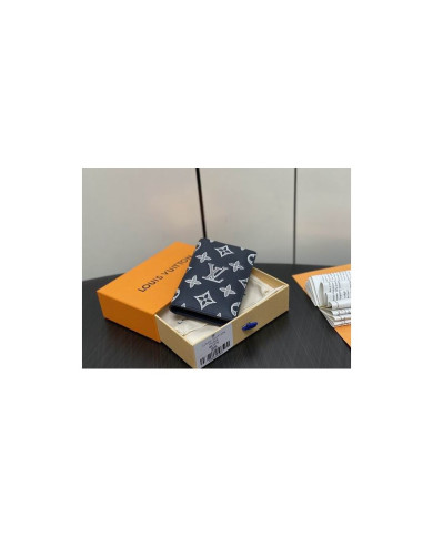 LV  Wallet