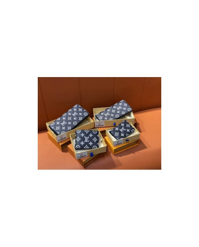 LV  Wallet