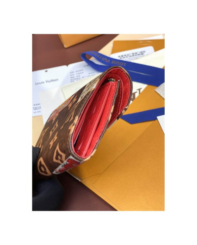 LV   YG  Wallet