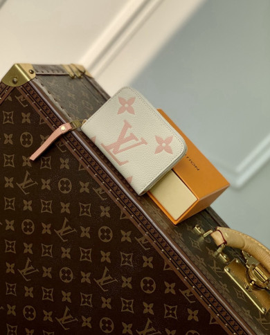 LV  Wallet
