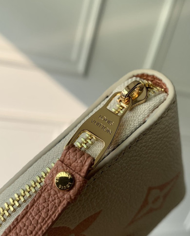 LV  Wallet