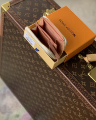 LV  Wallet
