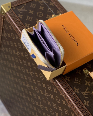 LV  Wallet