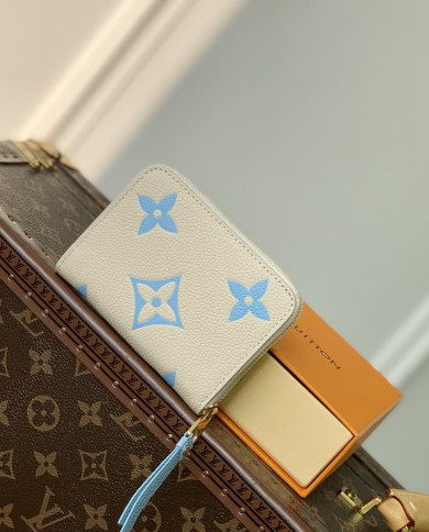 LV  Wallet