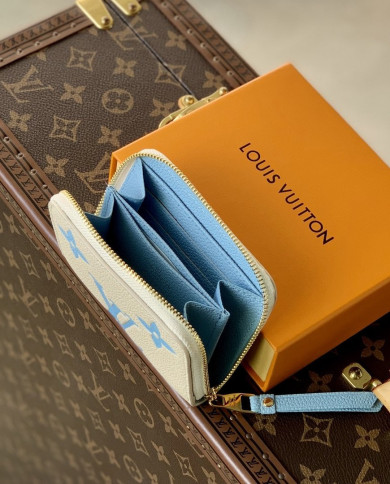LV  Wallet