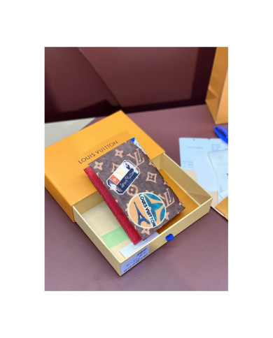 LV  YG  Wallet