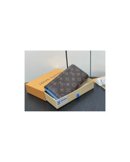 LV  Sarah Wallet