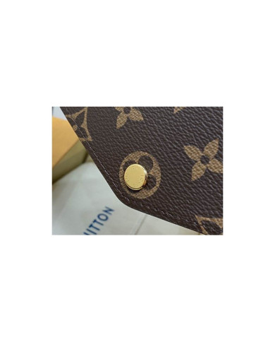 LV  Sarah Wallet