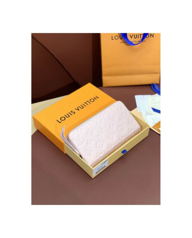 LV  YG  Wallet
