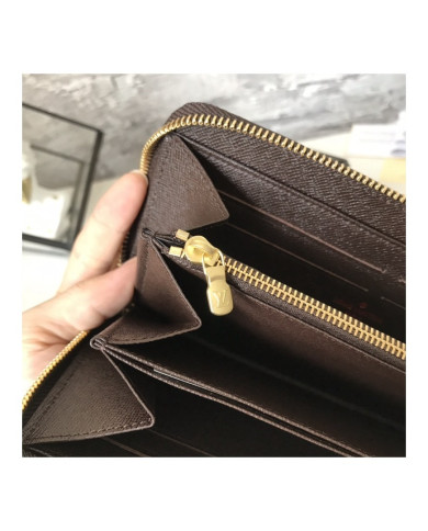 LV  YG Wallet