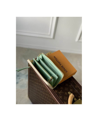 LV Zippy  Wallet