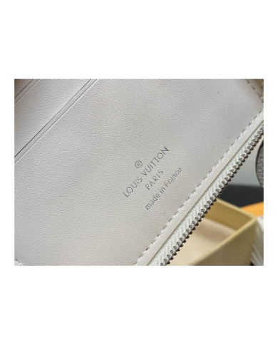 LV Zippy   Wallet