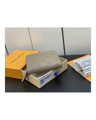 LV Zippy   Wallet