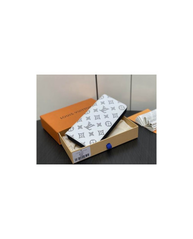 LV Zippy   Wallet
