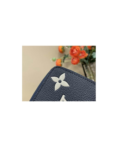 LV Zippy   Wallet