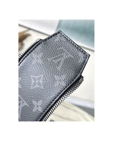 LV Dojmo Makeup bag