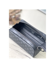 LV Dojmo Makeup bag