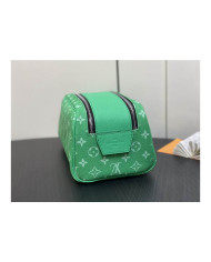 LV  Makeup bag