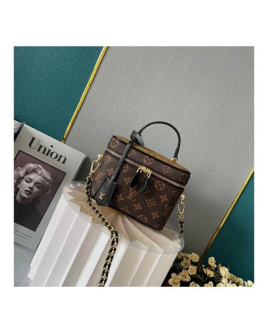 LV YG Makeup bag