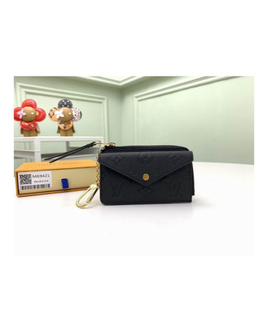 LV  YG  Wallet