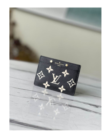 LV  Wallet