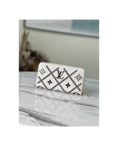 LV  Wallet