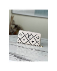 LV  Wallet