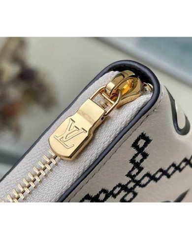 LV  Wallet
