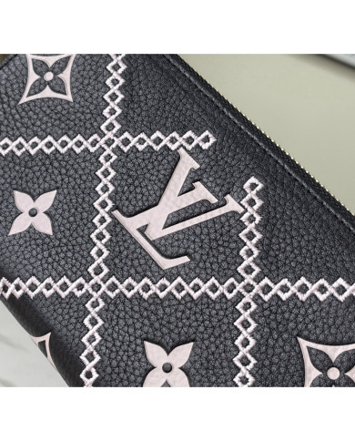 LV  Wallet
