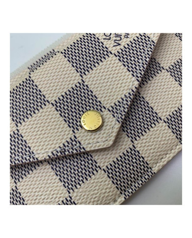 LV  YG  Wallet