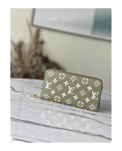 LV  Spring Wallet