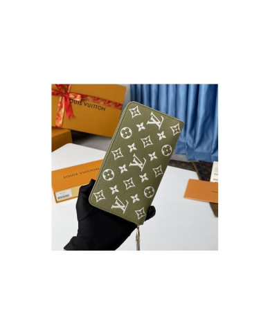 LV  Zippy   Wallet