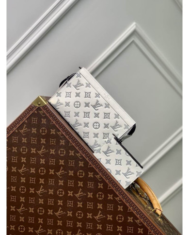LV  Gaston  Handbag