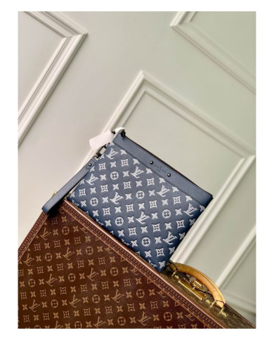 LV   Handbag