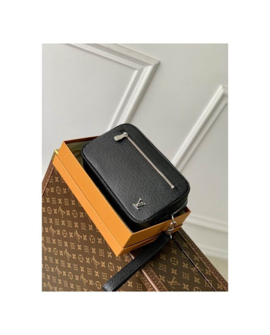 LV Pochette Kasai Handbag