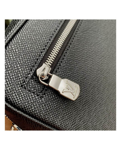 LV Pochette Kasai Handbag