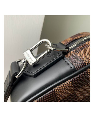 LV Pochette Kasai Handbag