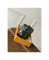 LV Pochette Kasai Handbag