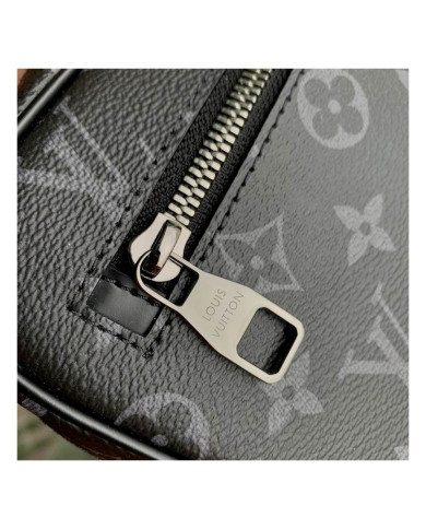 LV Pochette Kasai Handbag