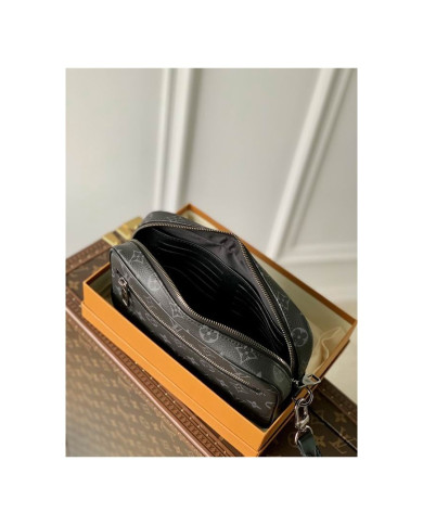 LV Pochette Kasai Handbag