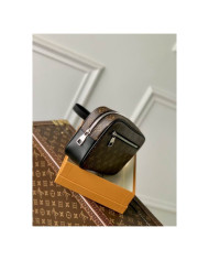LV Pochette Kasai Handbag