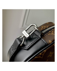LV Pochette Kasai Handbag