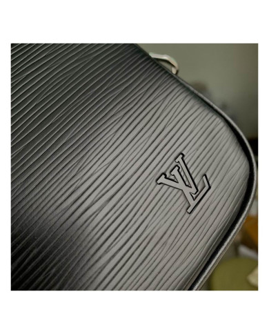 LV Pochette Kasai Handbag