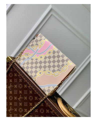 LV  ﻿Toiletry Pouch Handbag