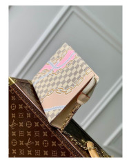 LV  ﻿Toiletry Pouch Handbag