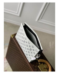 LV  Voyage  Handbag