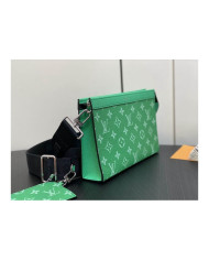 LV  Voyage  Handbag