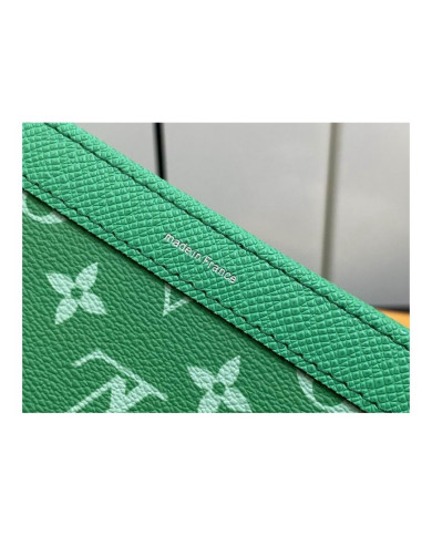 LV  Voyage  Handbag